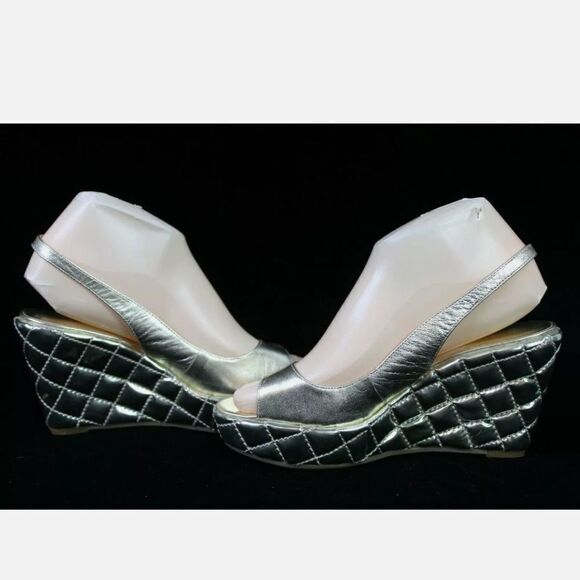 Marc Fisher Sz 7M Gold Metallic Slingback Leather Quilt High Wedge Shoe 853R. - Picture 1 of 9